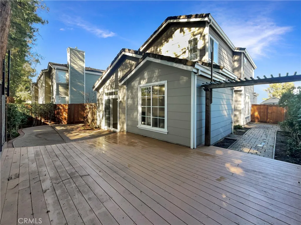 51 Village Square, Pleasant Hill, California 94523 home-pic-25