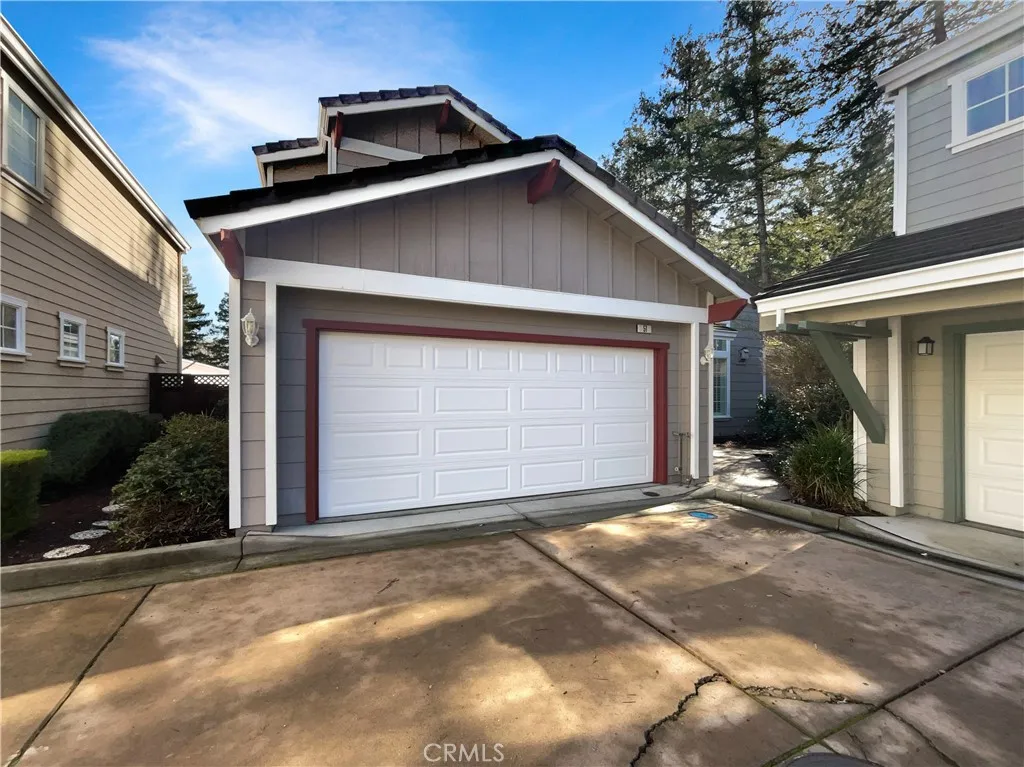 51 Village Square, Pleasant Hill, California 94523 home-pic-0