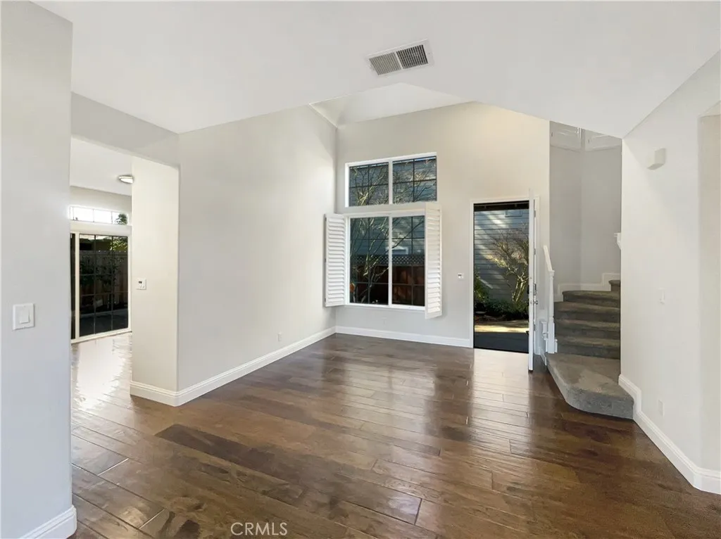 51 Village Square, Pleasant Hill, California 94523 home-pic-9