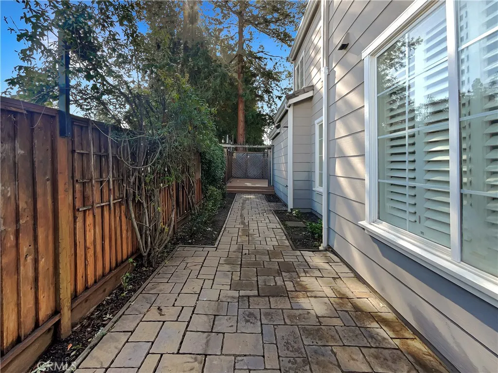 51 Village Square, Pleasant Hill, California 94523 home-pic-26