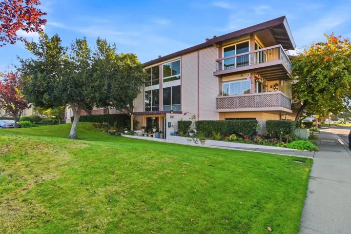707 Fathom Drive, San Mateo, California 94404