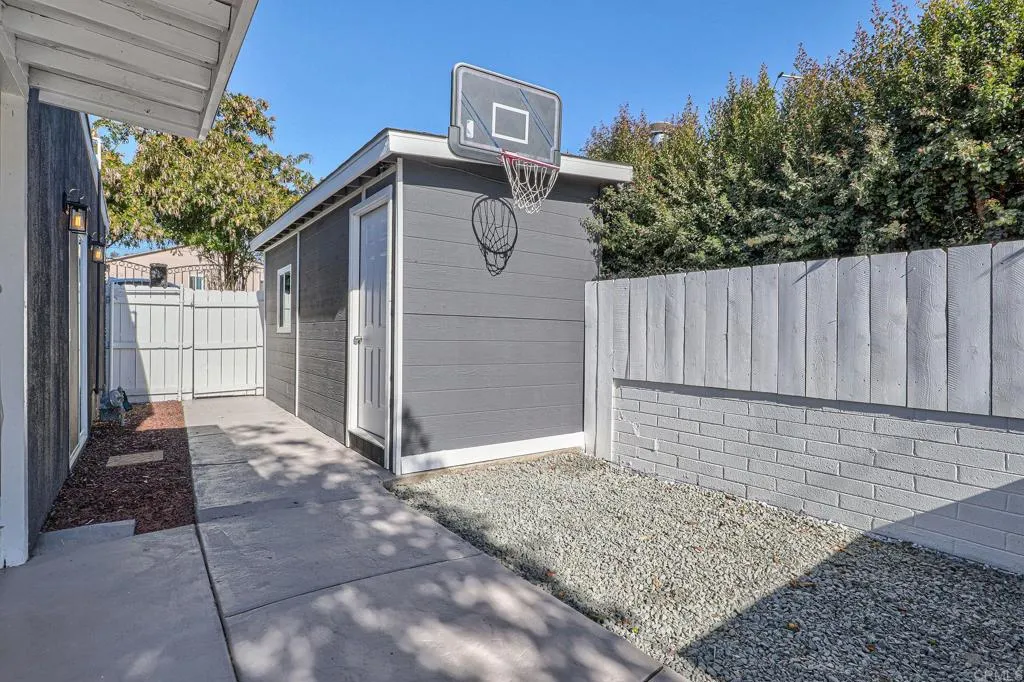 3337 Imperial Ave., San Diego, California 92102 home-pic-21