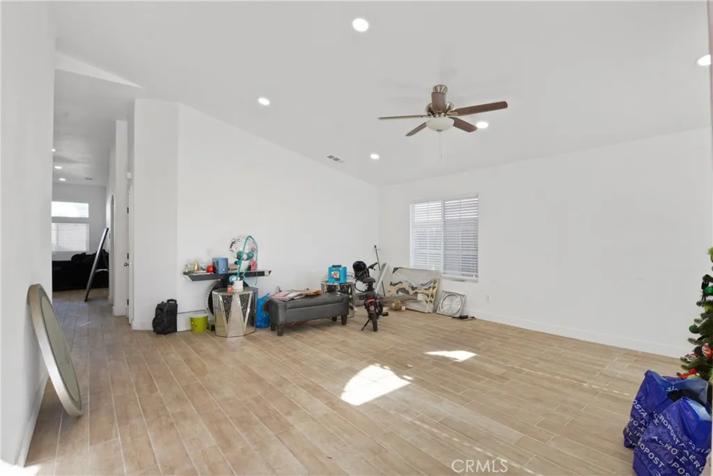 14152 Nantucket, Hesperia, California 92344 home-pic-3