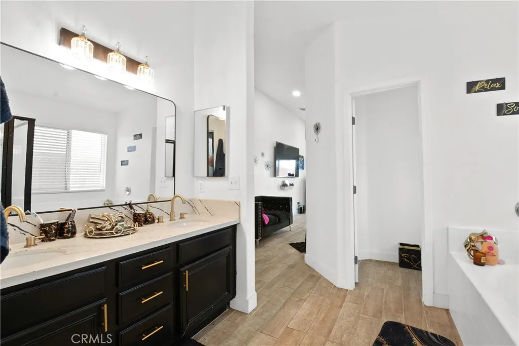 14152 Nantucket, Hesperia, California 92344 home-pic-13
