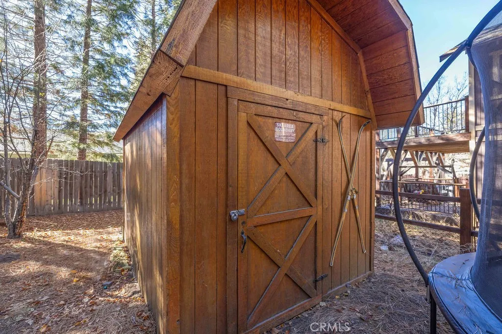 782 Tehama Drive, Big Bear, California 92315 home-pic-21