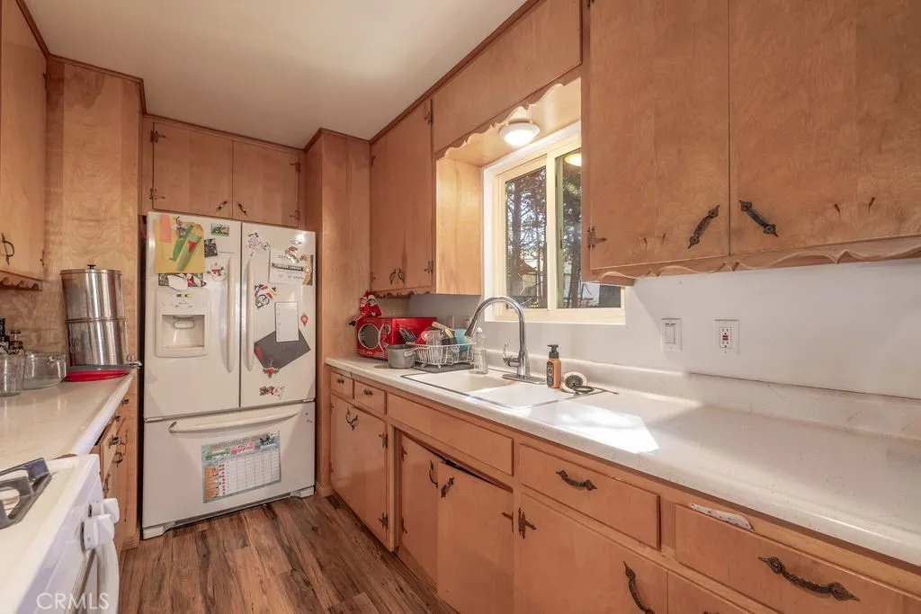 782 Tehama Drive, Big Bear, California 92315 home-pic-2
