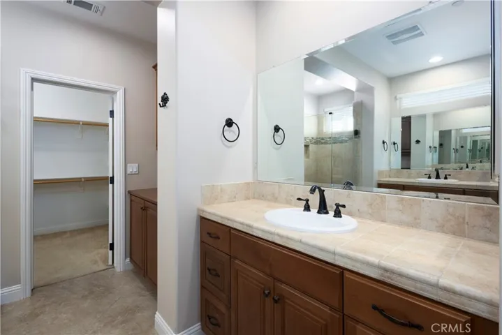 Master En Suite Bathroom