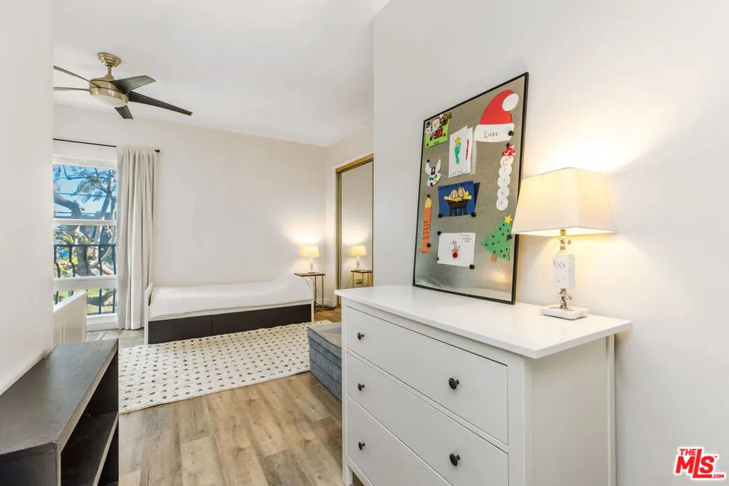 8025 Redlands Street 13, Playa Del Rey, California 90293 home-pic-18