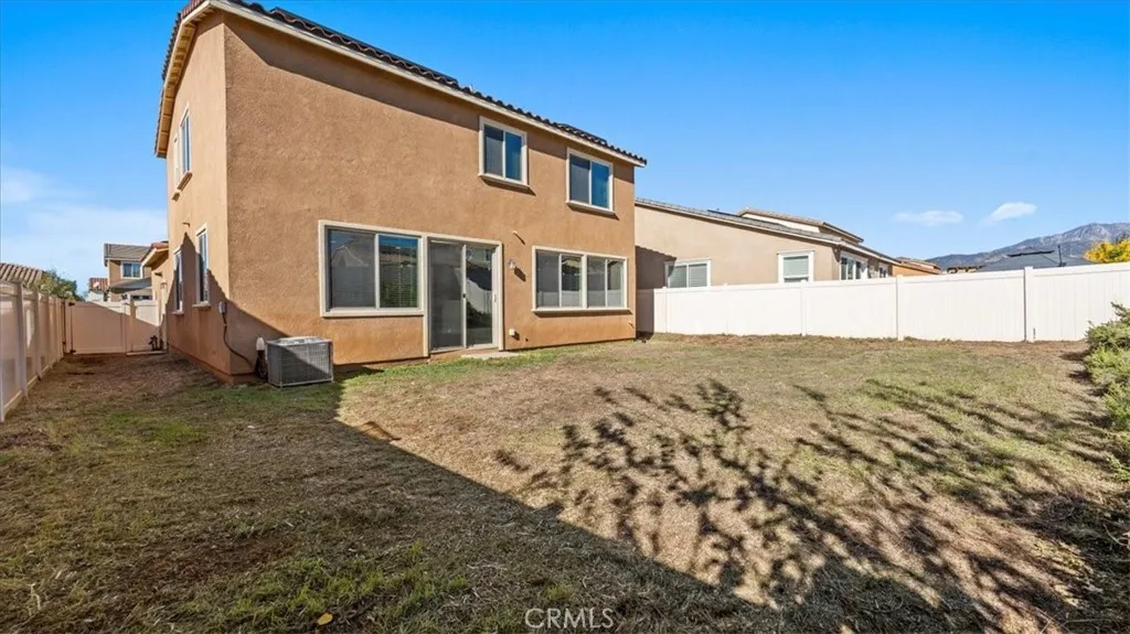 1672 Milford Way, Beaumont, California 92223 home-pic-24
