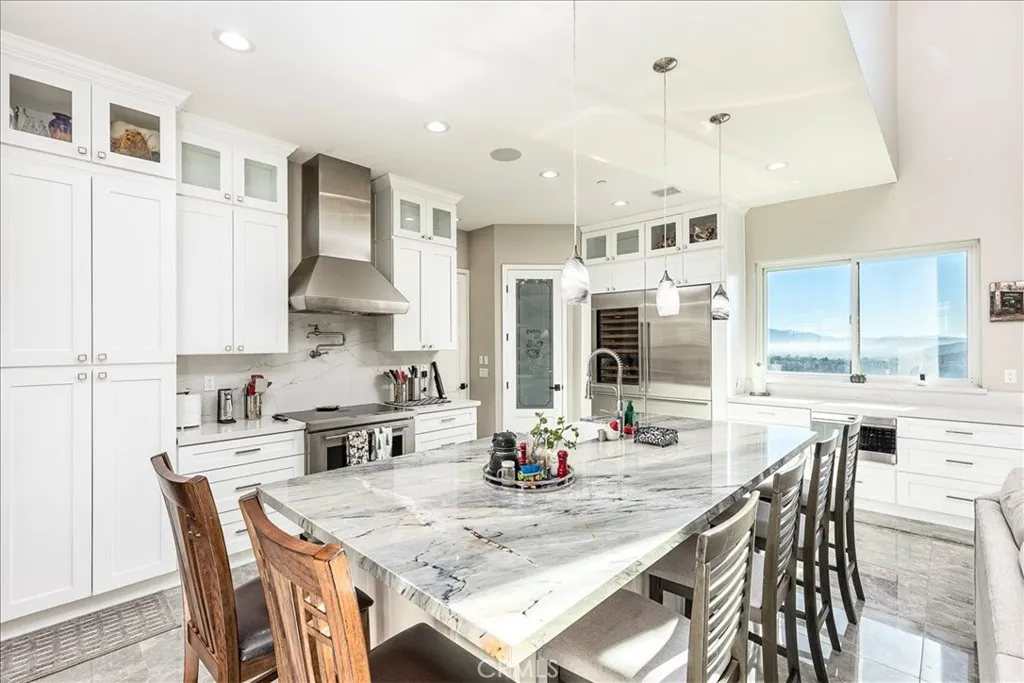 38000 Via Vista Grande, Murrieta, California 92562 home-pic-7