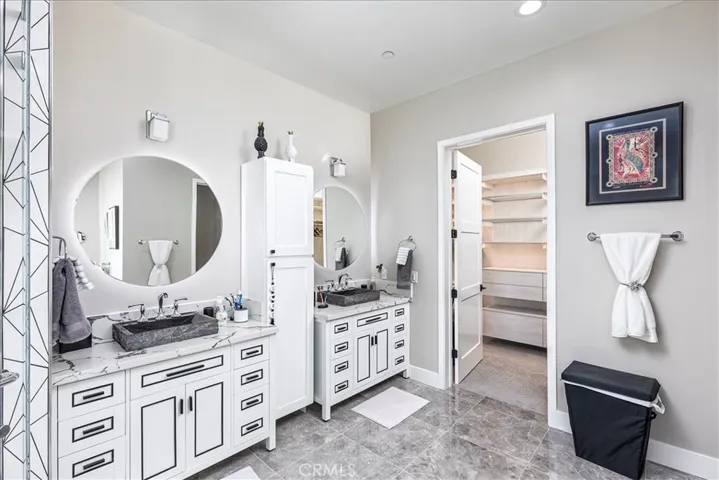 Upstairs Primary Bathroom