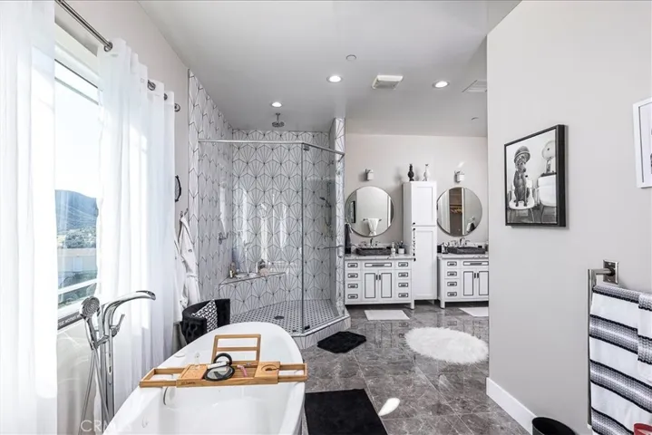 Upstairs Primary Bathroom