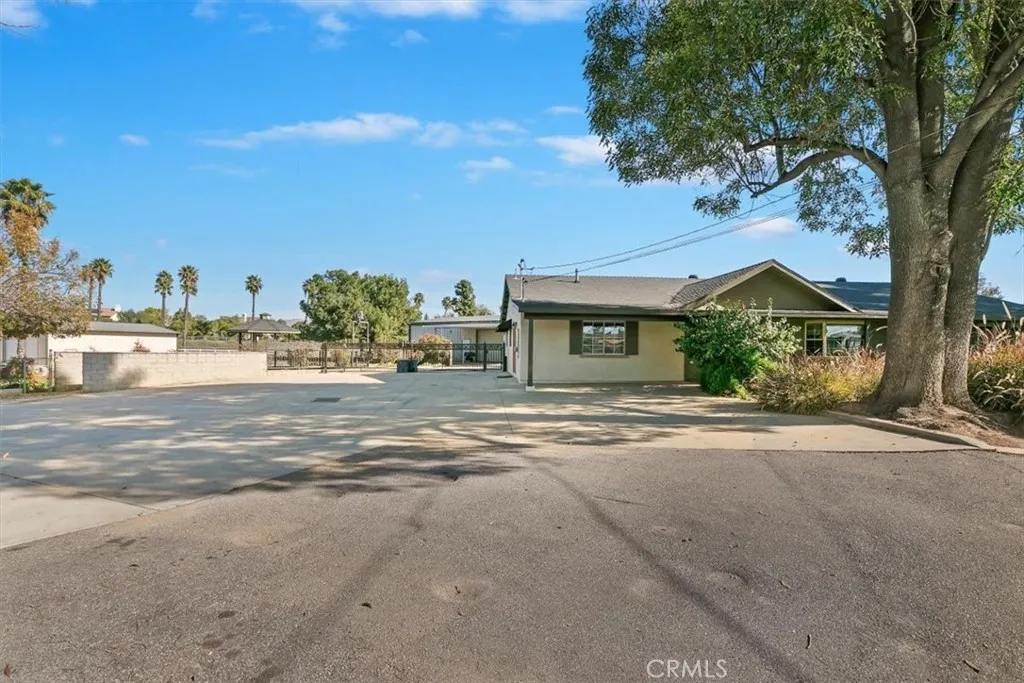 18590 Roberts, Riverside, California 92508 home-pic-14
