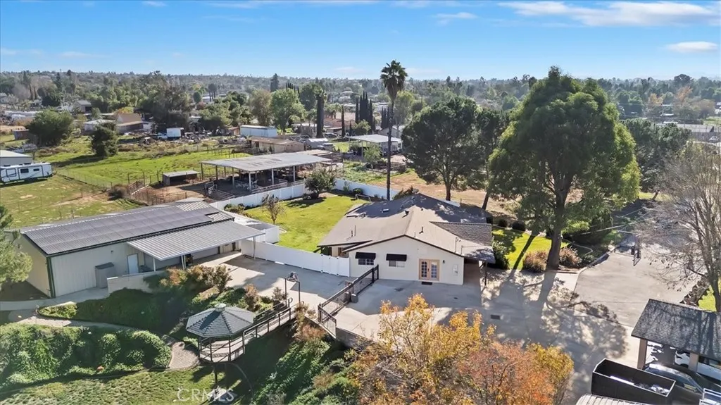 18590 Roberts, Riverside, California 92508 home-pic-7