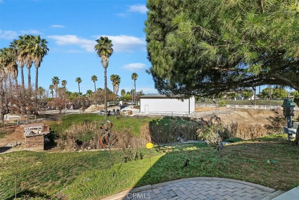 18590 Roberts, Riverside, California 92508 home-pic-45