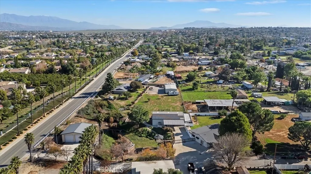 18590 Roberts, Riverside, California 92508 home-pic-65