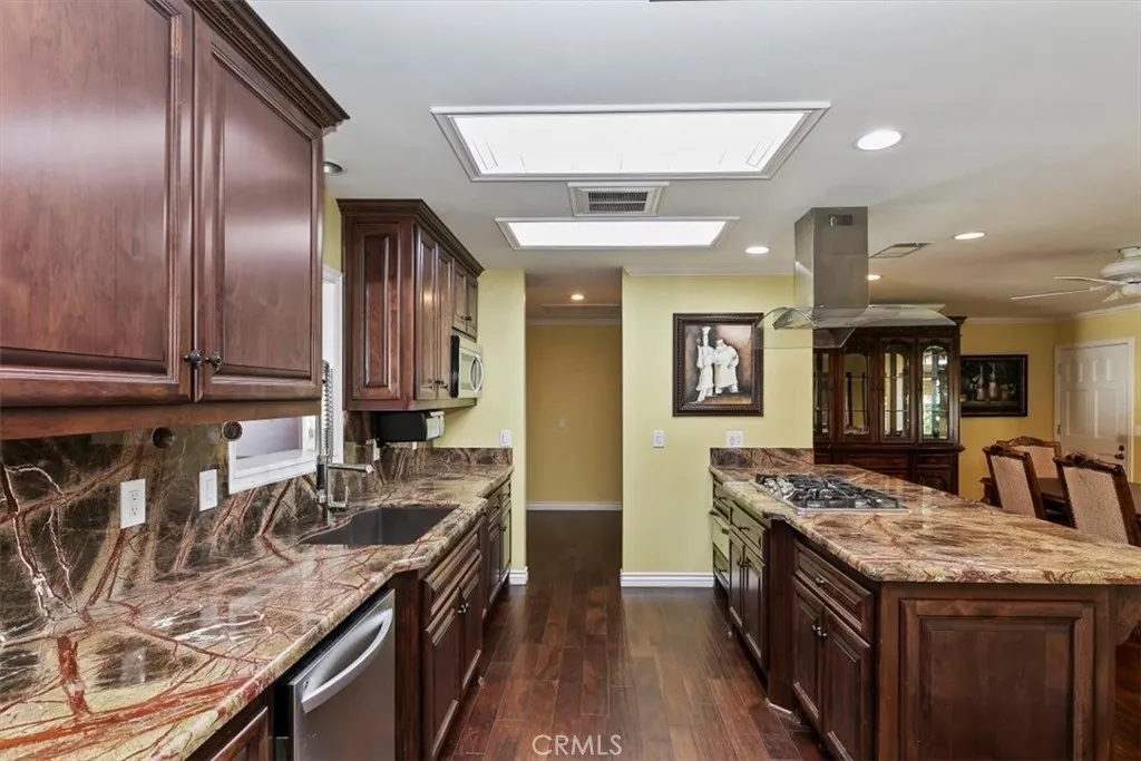 18590 Roberts, Riverside, California 92508 home-pic-28