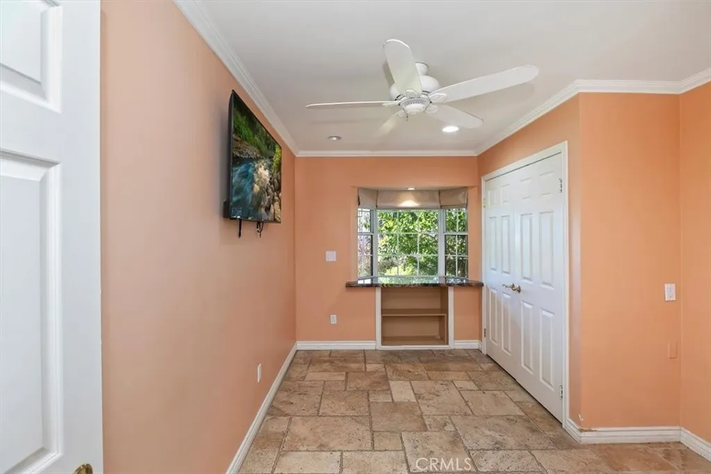 18590 Roberts, Riverside, California 92508 home-pic-32