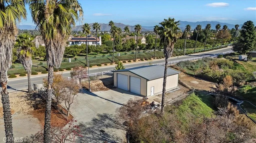 18590 Roberts, Riverside, California 92508 home-pic-59