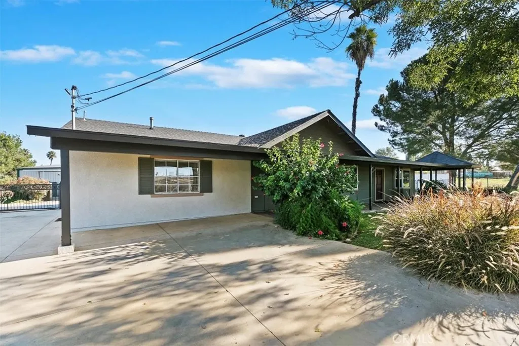 18590 Roberts, Riverside, California 92508 home-pic-13