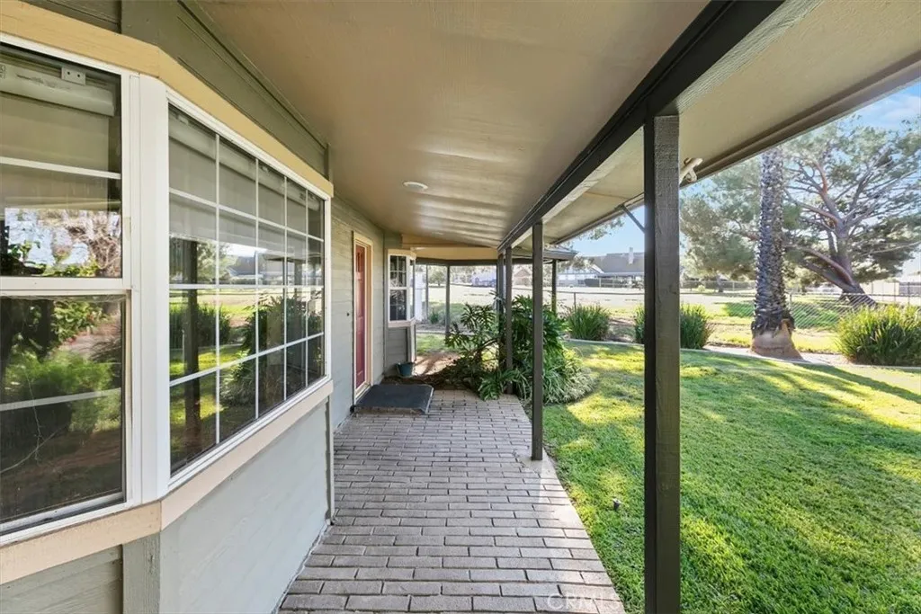 18590 Roberts, Riverside, California 92508 home-pic-15