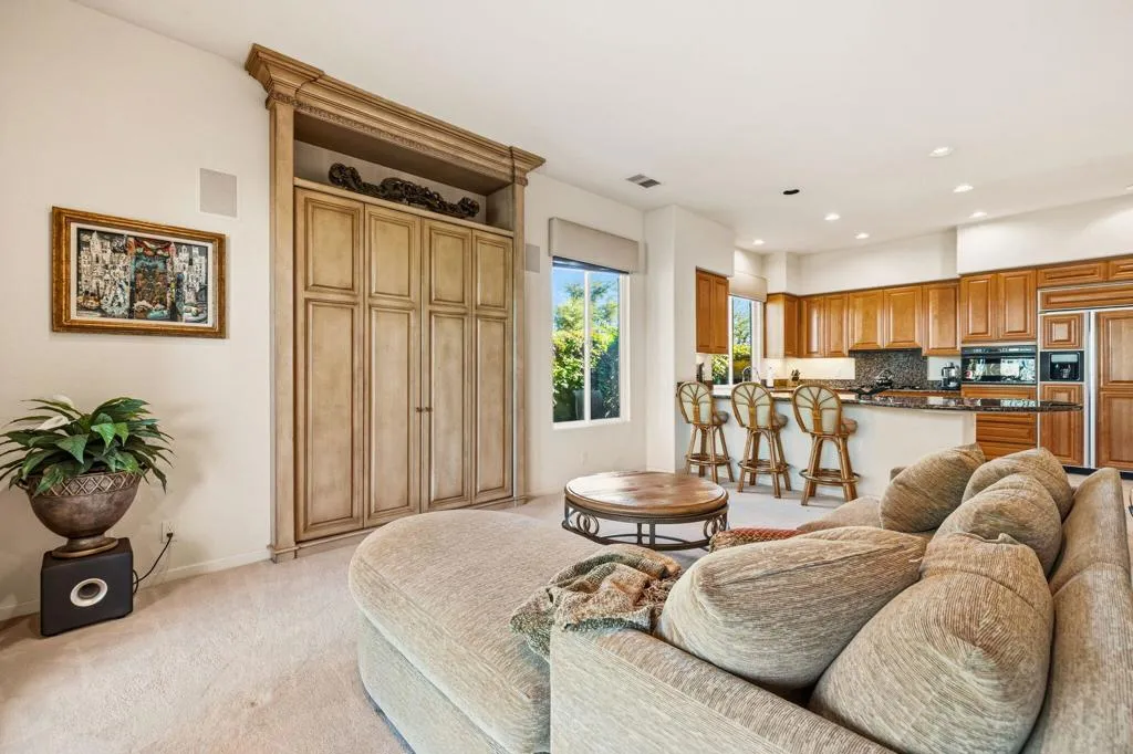 650 Gold Canyon Drive, Palm Desert, California 92211 home-pic-21