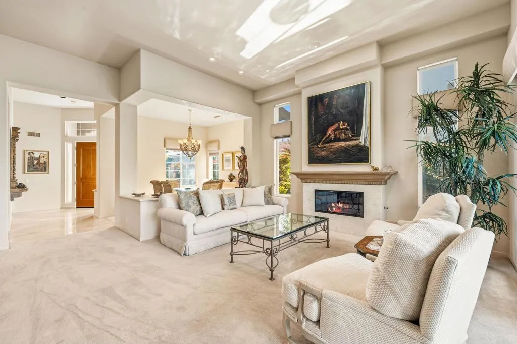 650 Gold Canyon Drive, Palm Desert, California 92211 home-pic-10