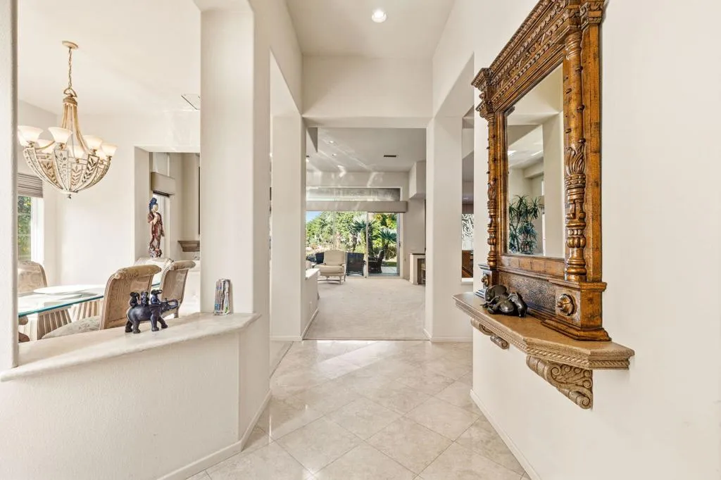 650 Gold Canyon Drive, Palm Desert, California 92211 home-pic-8