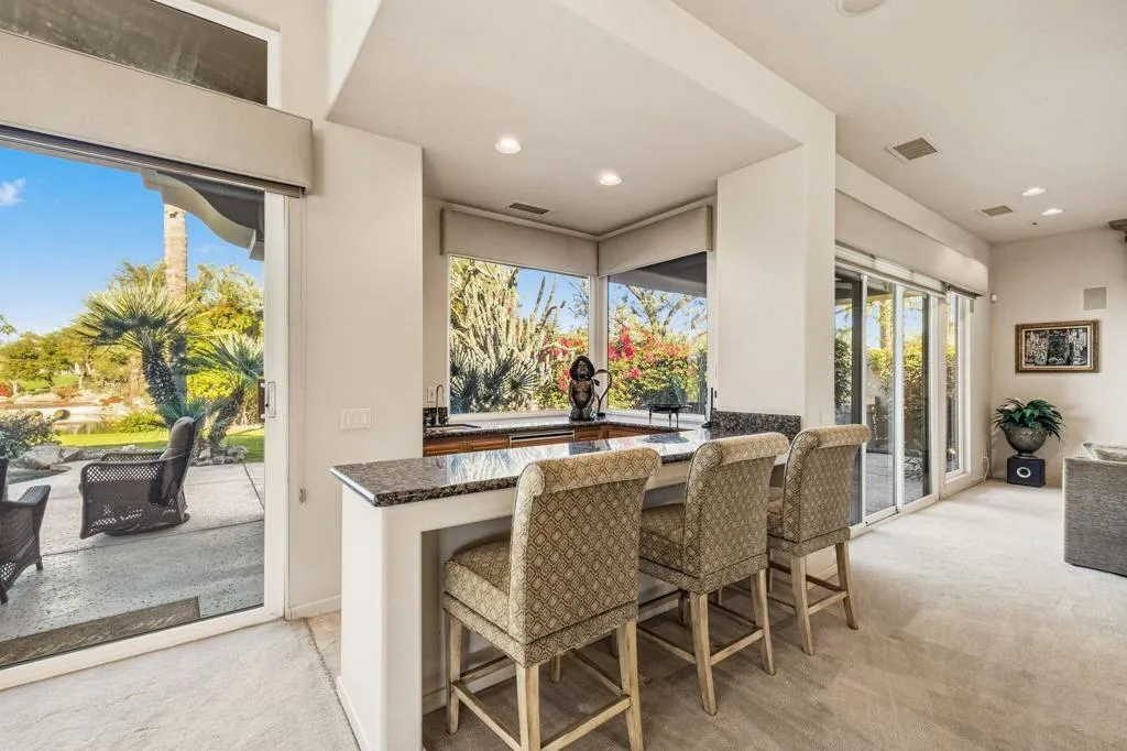 650 Gold Canyon Drive, Palm Desert, California 92211 home-pic-17