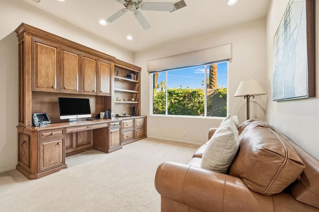 650 Gold Canyon Drive, Palm Desert, California 92211 home-pic-29