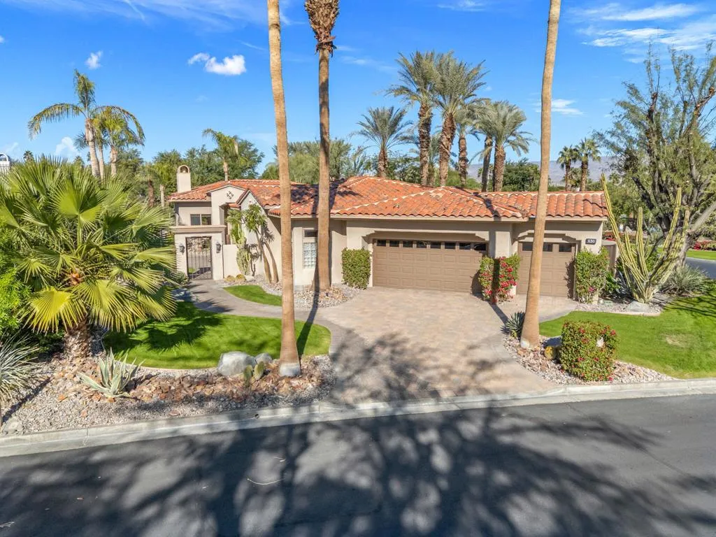 650 Gold Canyon Drive, Palm Desert, California 92211 home-pic-3
