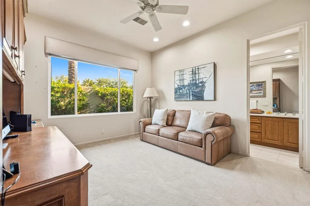 650 Gold Canyon Drive, Palm Desert, California 92211 home-pic-31