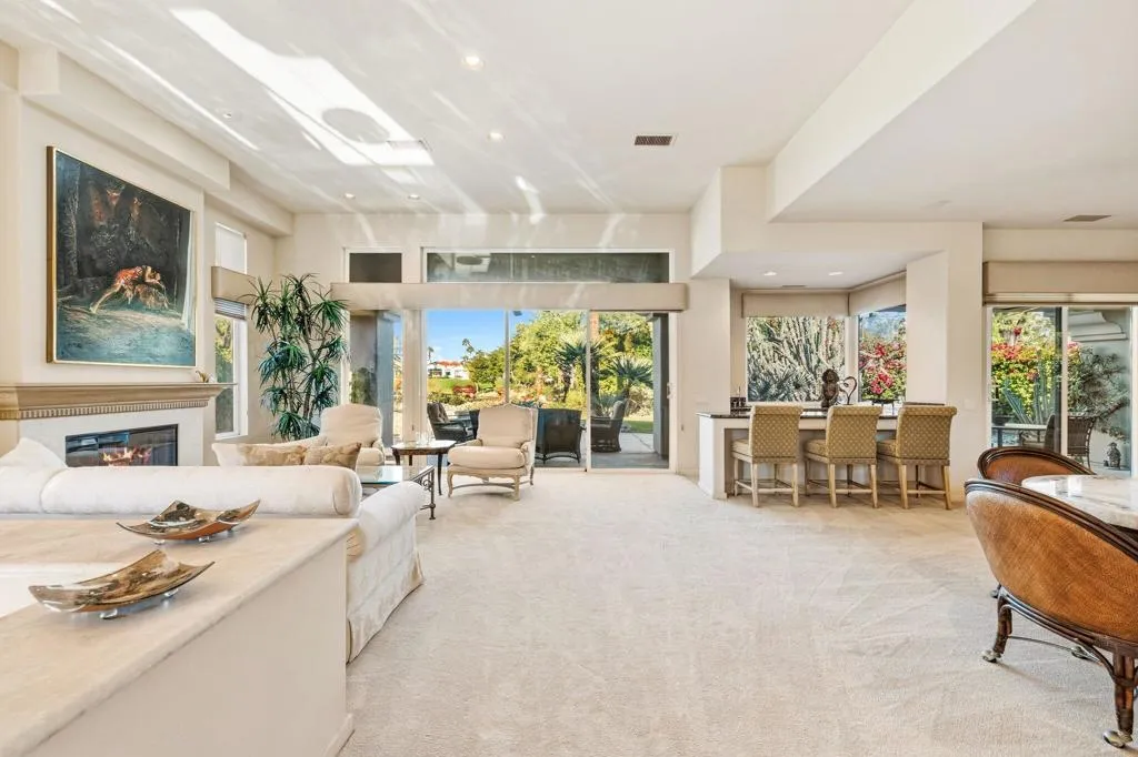 650 Gold Canyon Drive, Palm Desert, California 92211 home-pic-14