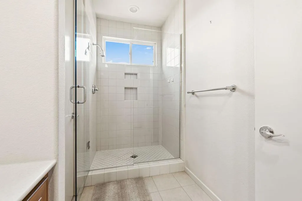 650 Gold Canyon Drive, Palm Desert, California 92211 home-pic-47