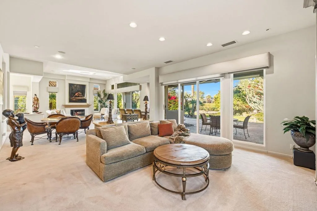 650 Gold Canyon Drive, Palm Desert, California 92211 home-pic-19