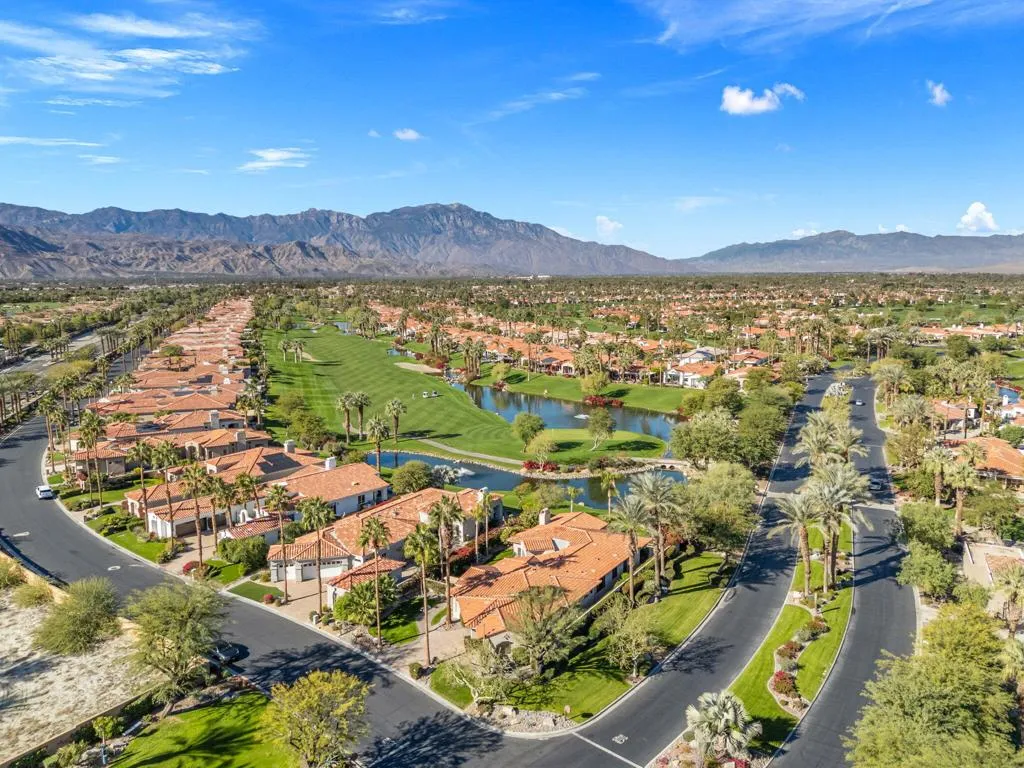 650 Gold Canyon Drive, Palm Desert, California 92211 home-pic-69