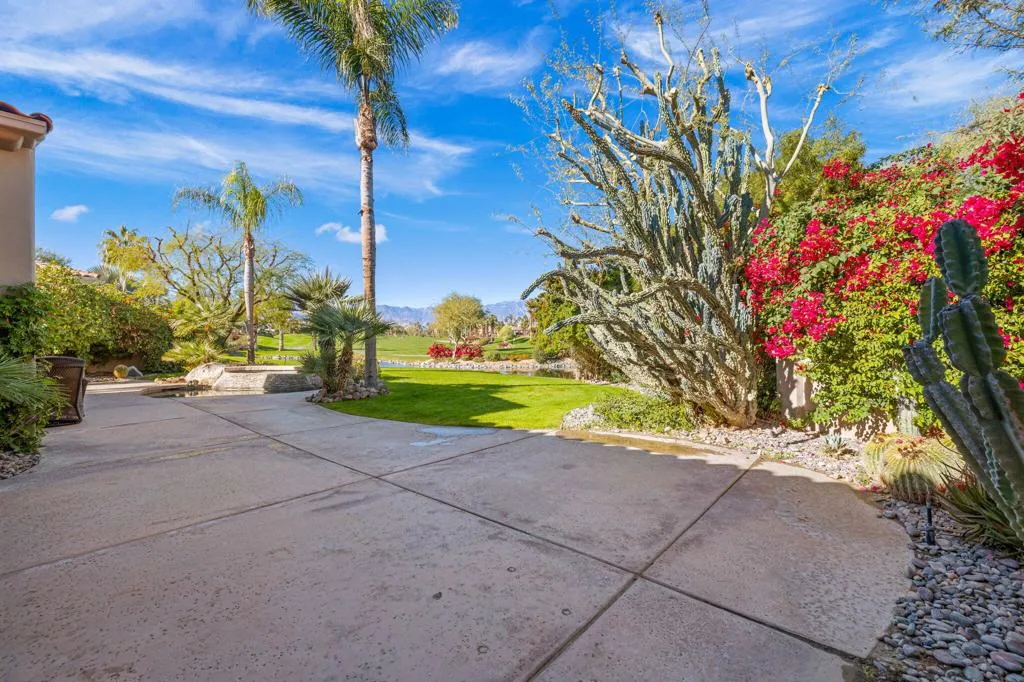 650 Gold Canyon Drive, Palm Desert, California 92211 home-pic-60