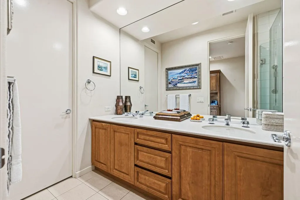 650 Gold Canyon Drive, Palm Desert, California 92211 home-pic-33