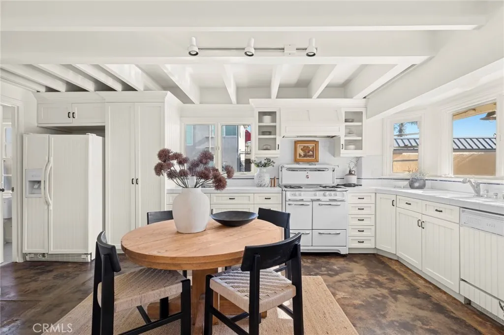 1300 W Balboa Boulevard, Newport Beach, California 92661 home-pic-19