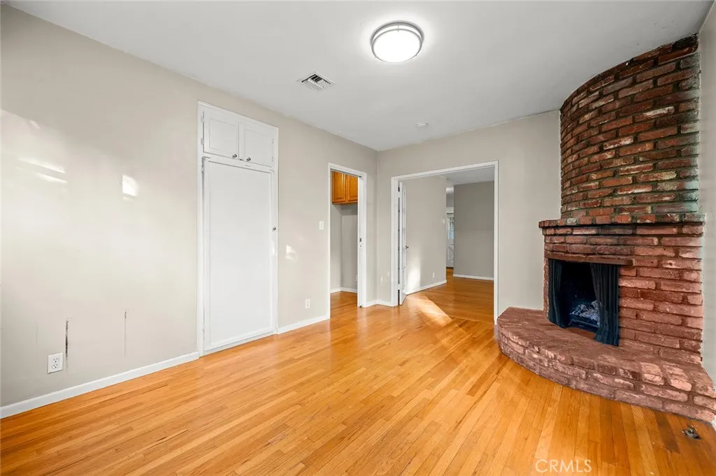 5715 Norwich, Van Nuys, California 91411 home-pic-11