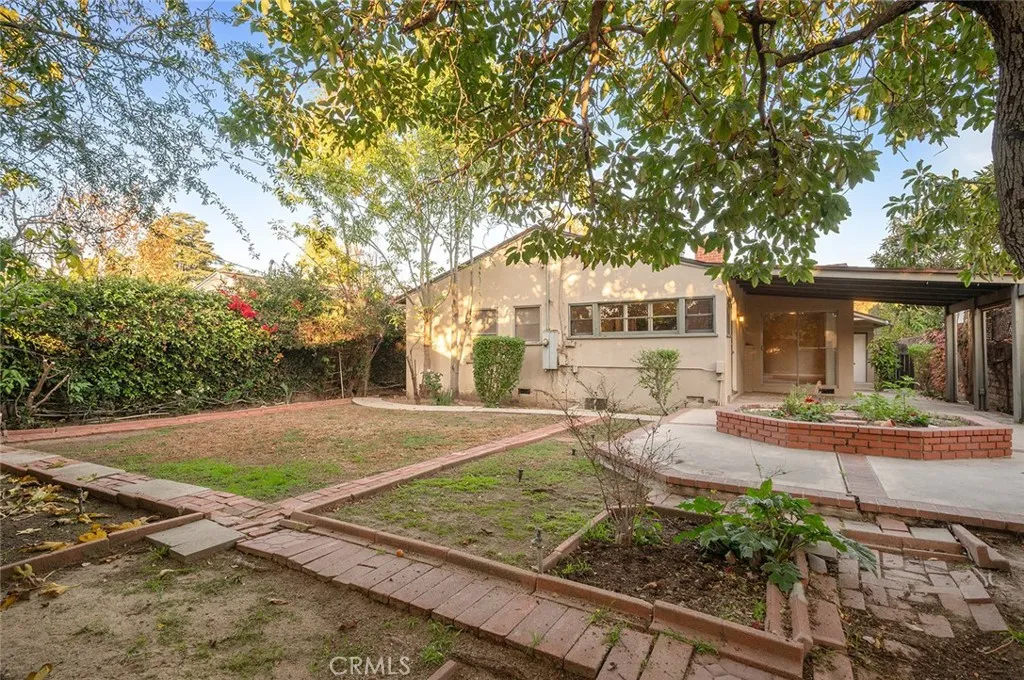 5715 Norwich, Van Nuys, California 91411 home-pic-26