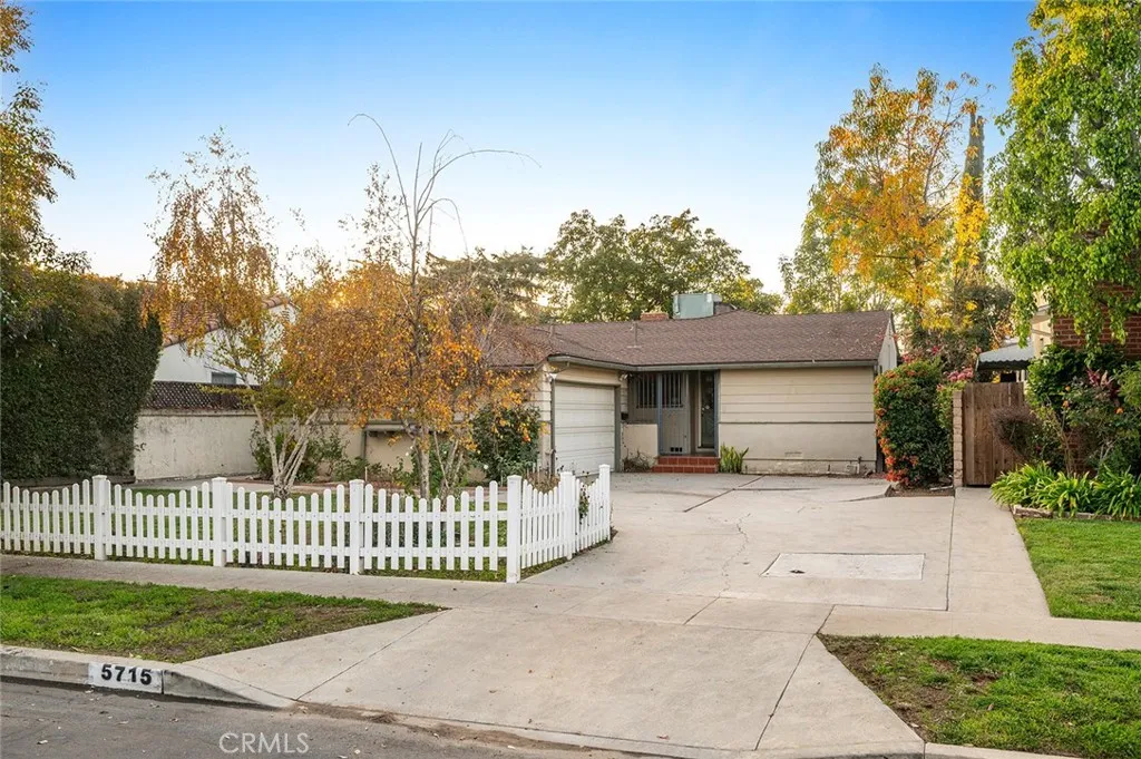 5715 Norwich, Van Nuys, California 91411 home-pic-0