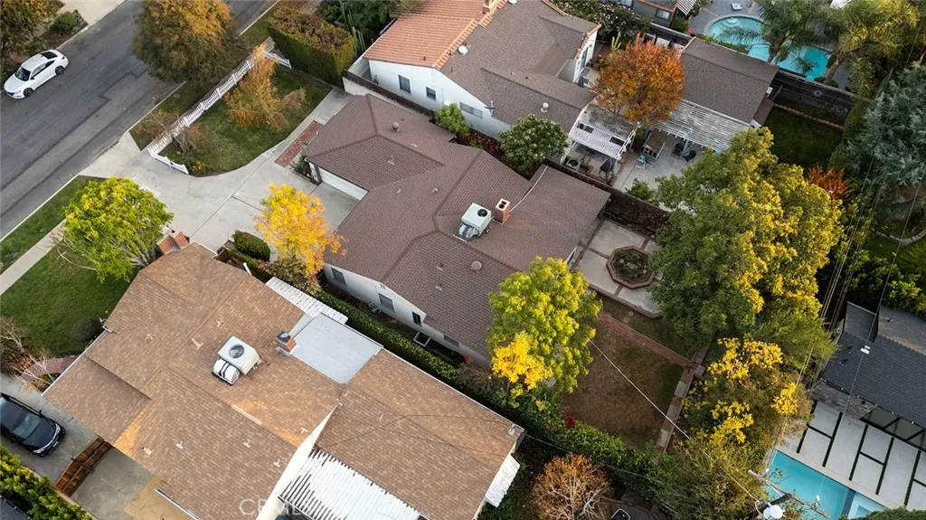 5715 Norwich, Van Nuys, California 91411 home-pic-29