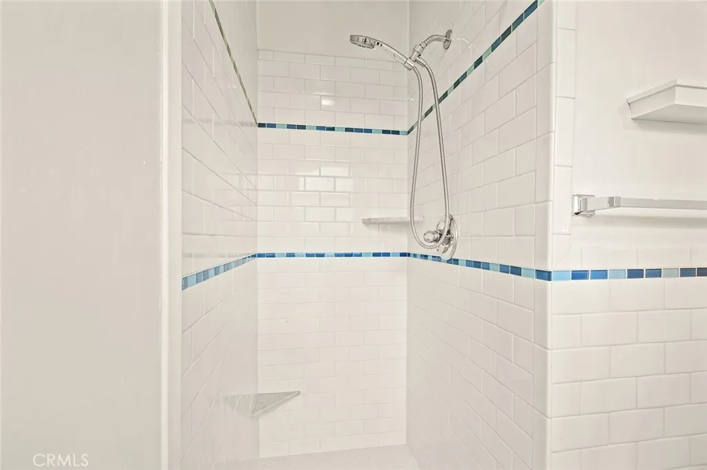 5715 Norwich, Van Nuys, California 91411 home-pic-15