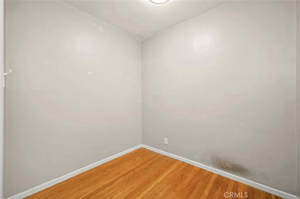 5715 Norwich, Van Nuys, California 91411 home-pic-18