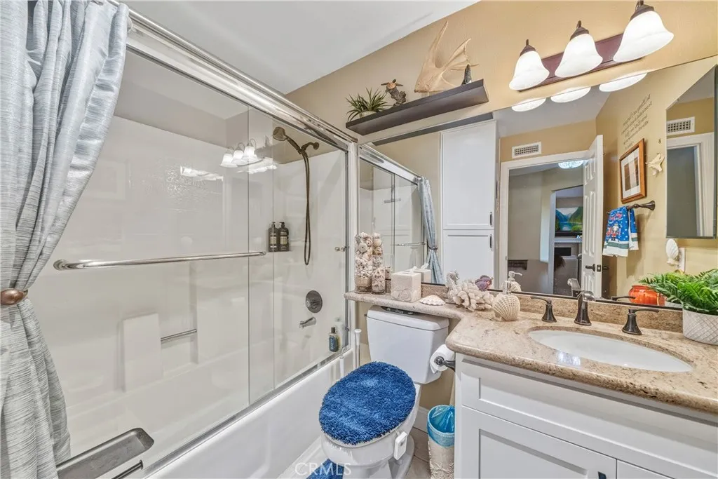 638 Via Umbroso, San Clemente, California 92672 home-pic-17