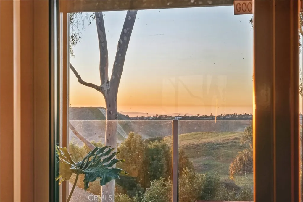 638 Via Umbroso, San Clemente, California 92672 home-pic-26