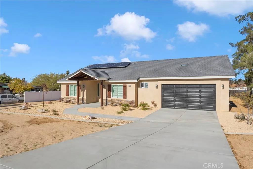 15772 Jasmine Street, Victorville, California 92395 home-pic-40