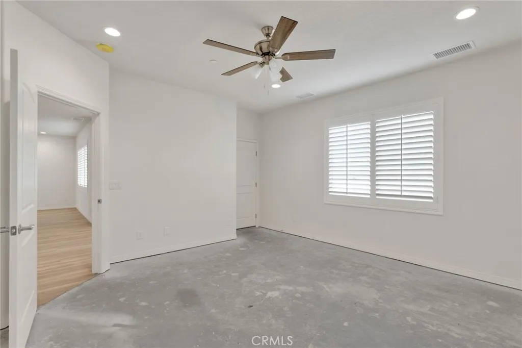 15772 Jasmine Street, Victorville, California 92395 home-pic-20