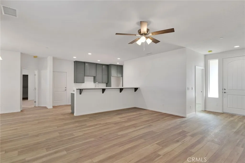 15772 Jasmine Street, Victorville, California 92395 home-pic-11
